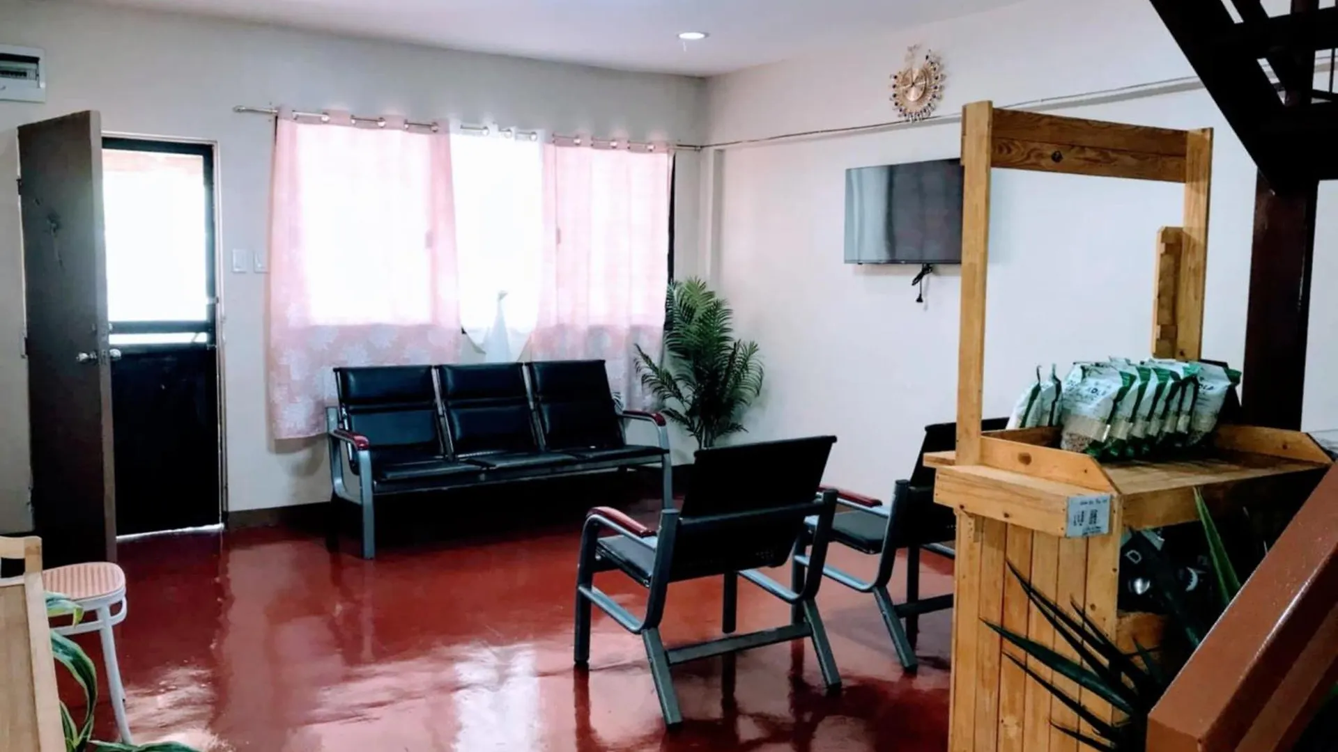 Spacious Family Apartment Transient House 10Pax Near Spmc And Sm Lanang Davao City Séjour chez l'habitant