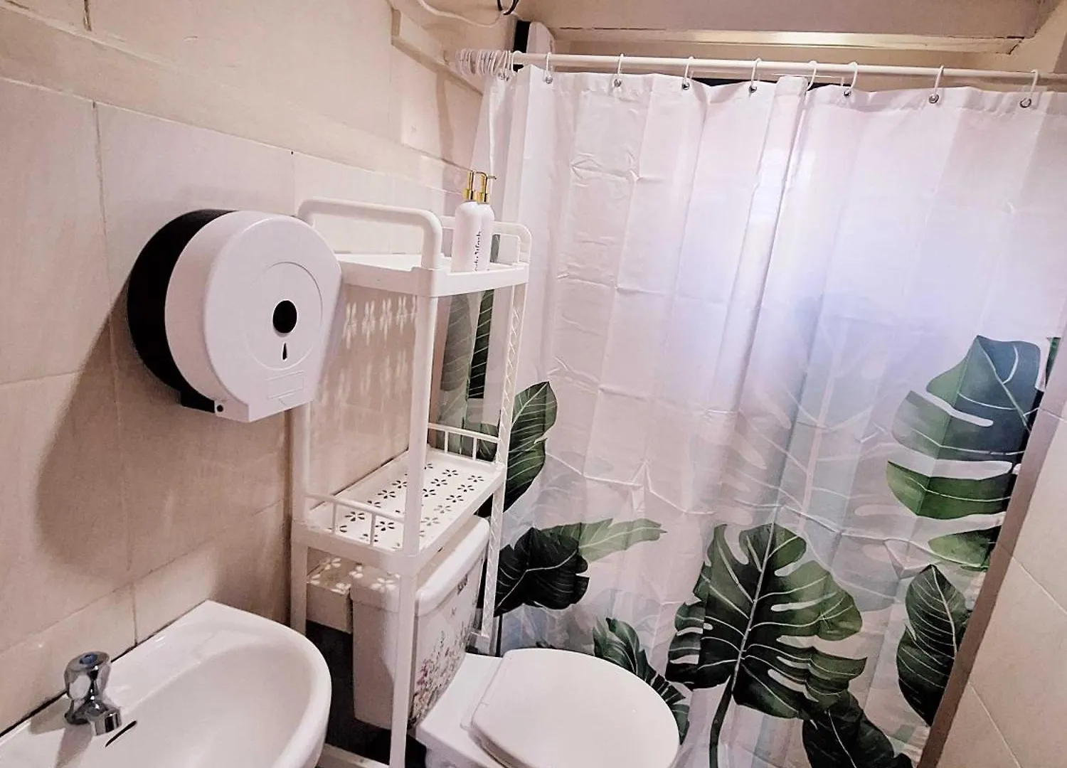 Séjour chez l'habitant Spacious Family Apartment Transient House 10Pax Near Spmc And Sm Lanang Davao City
